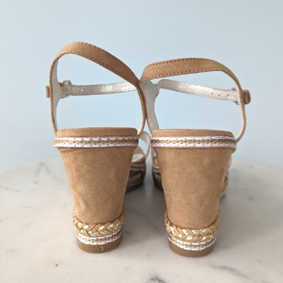 Stuart Weitzman Girls Tan Swinger Stitch Ankle Wrap Wedge Sandals - Picture 7 of 11